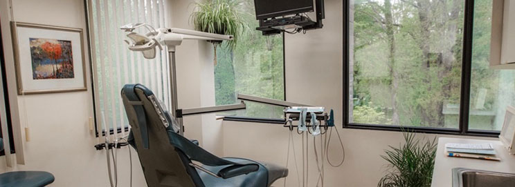 dental room with dental chair