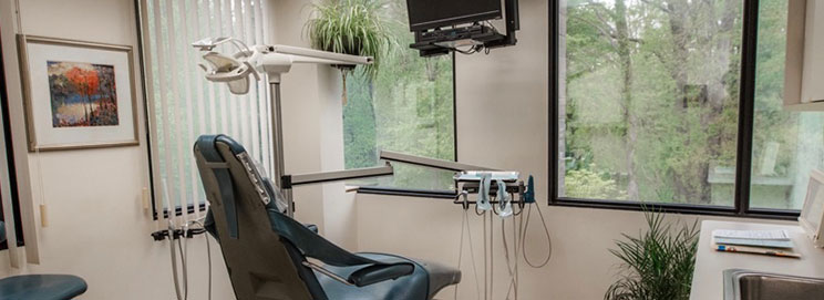 dental room with dental chair